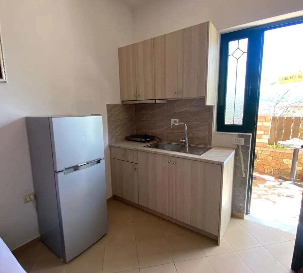 White Stone Apartments Ksamil 0*,